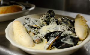 Costas Inn plate of mussels