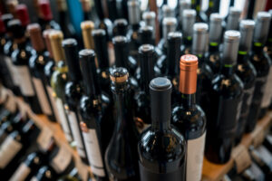 Pairing the Perfect Wine with Crab Cakes for Mother’s Day